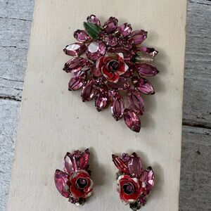 Vintage 60s Incredible Pink Rhinestone Victorian Rose Set Brooch And Earrings